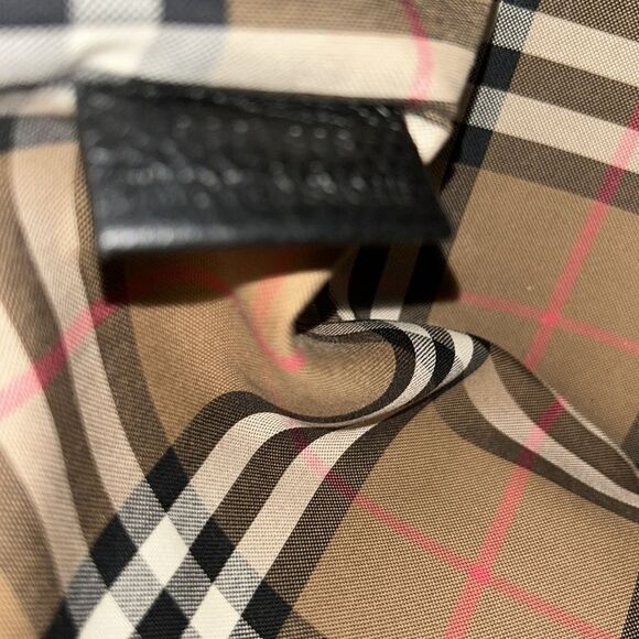 Authentic  Burberry Leather Black Shoulder Bucket Bag - Picture 14 of 15